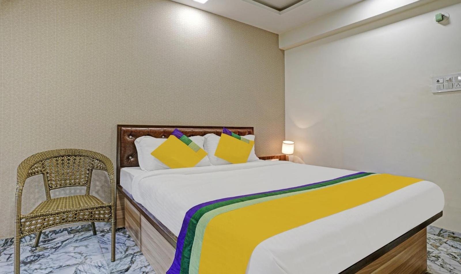 Glitz Hotels Golden Birds - Mahape, Νάβι Μουμπάι Εξωτερικό φωτογραφία